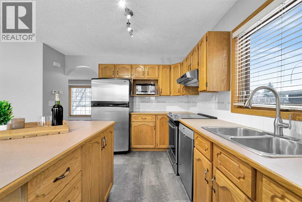 1427 Erin Drive SE, Airdrie, Alberta  T4B 2E9 - Photo 9 - A2295760