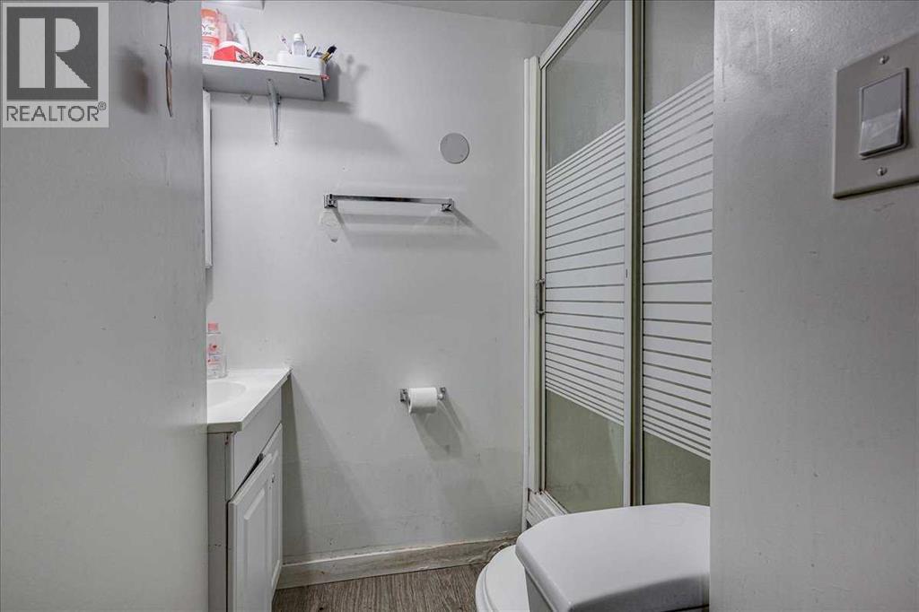 5929 West Park Crescent, Red Deer, Alberta  T4N 1E9 - Photo 17 - A2295991