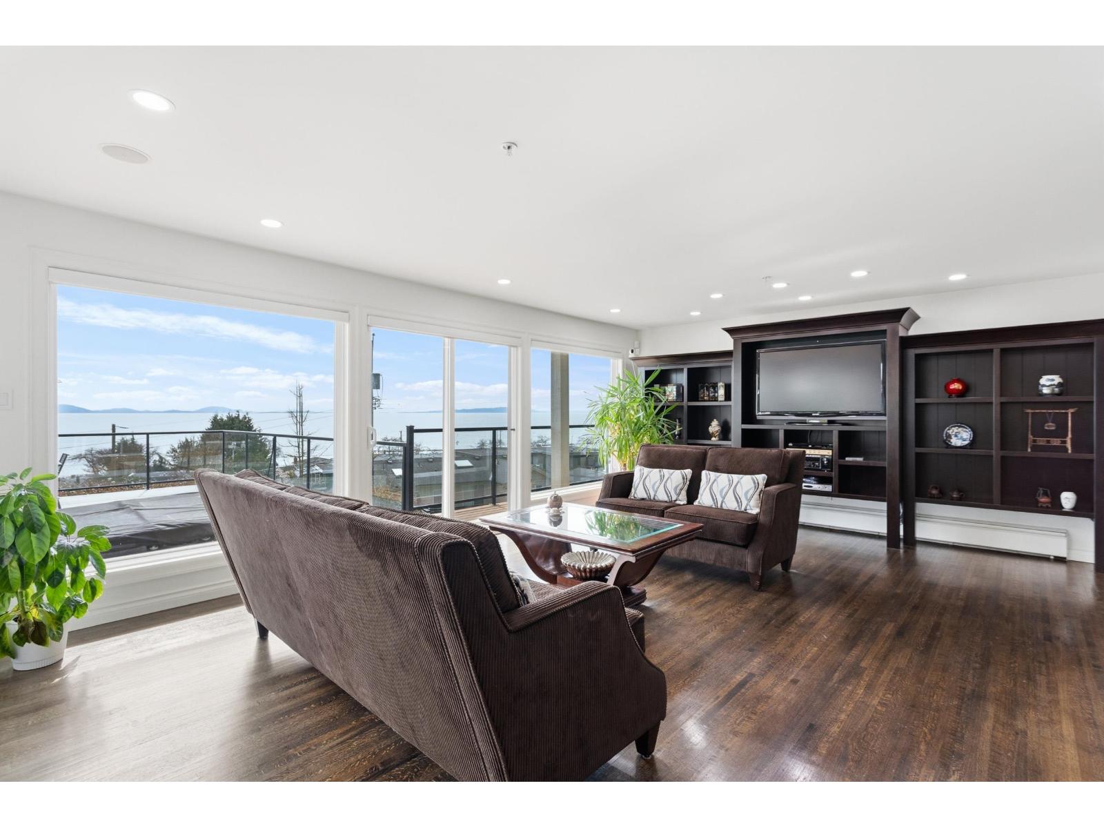 1309 Anderson Street, White Rock, British Columbia  V4B 3P4 - Photo 4 - R3105645