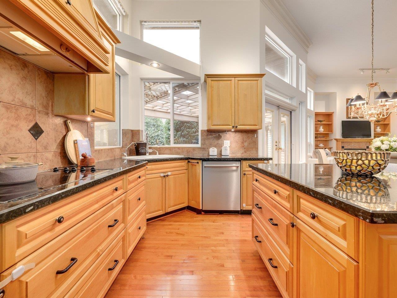 3505 Morgan Creek Way, Surrey, British Columbia  V3Z 0J3 - Photo 11 - R3104499