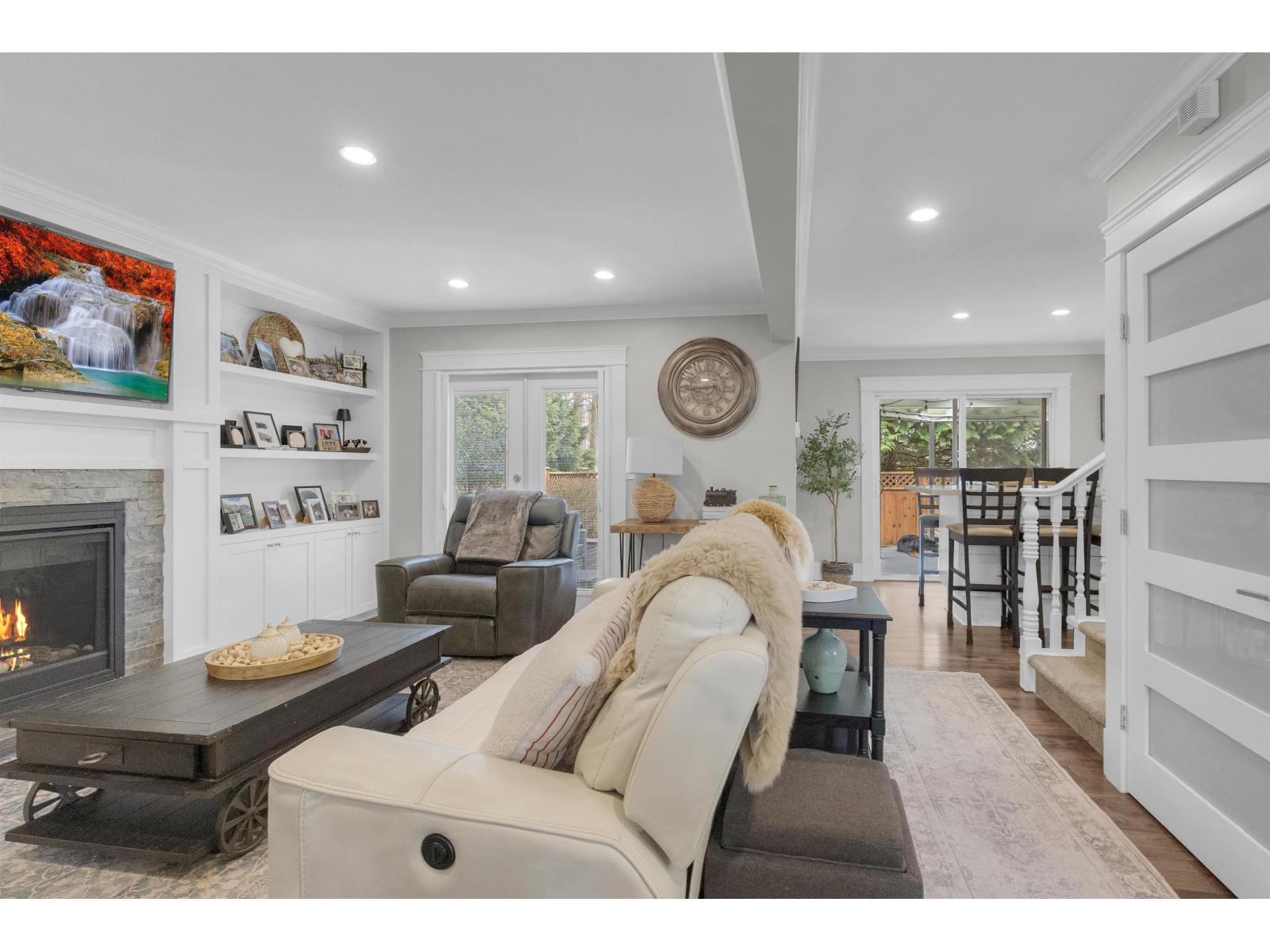 8168 132a Street, Surrey, British Columbia  V3W 8Y6 - Photo 3 - R3105710