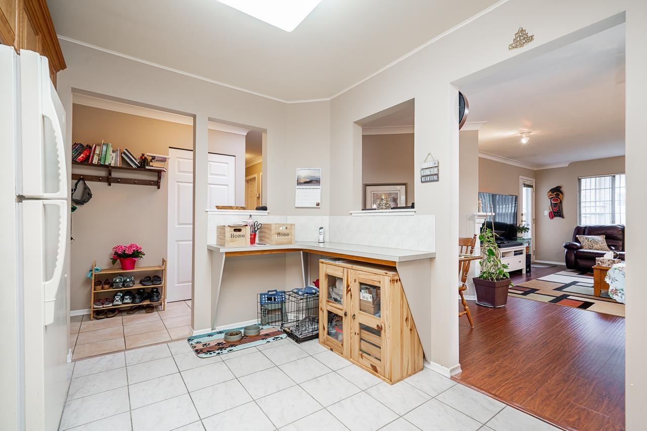 303 15338 18 Avenue, Surrey, British Columbia  V4A 1W8 - Photo 12 - R3105253