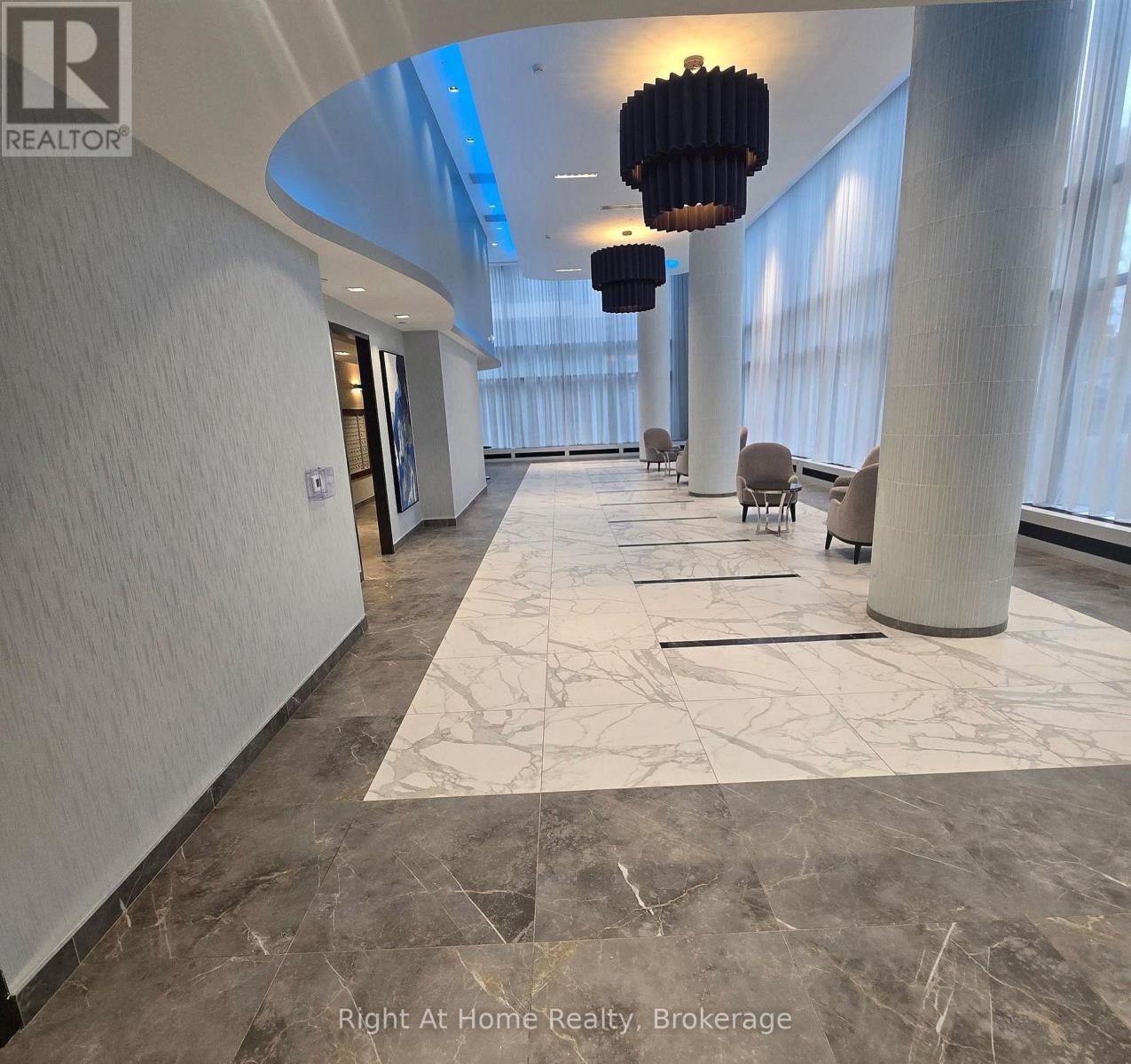 Ph01 - 95 Oneida Crescent, Richmond Hill, Ontario  L4B 0H5 - Photo 6 - N12948102