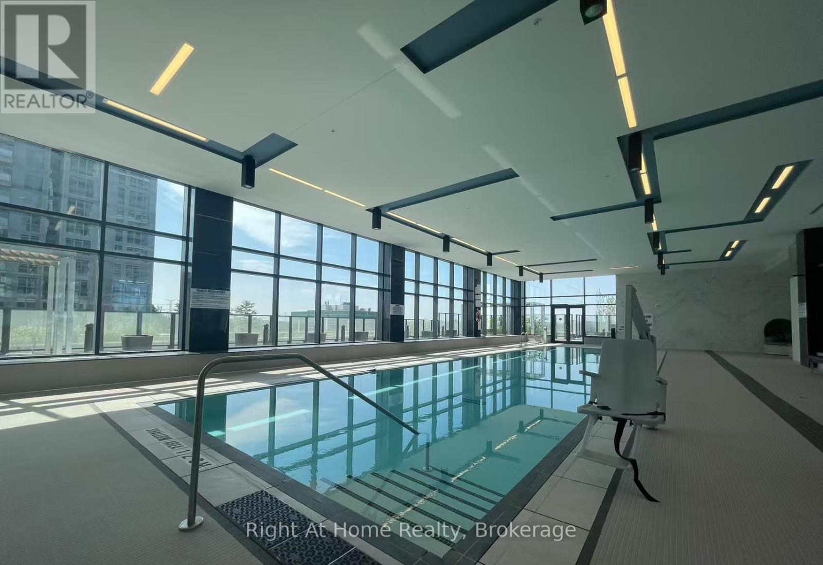 Ph01 - 95 Oneida Crescent, Richmond Hill, Ontario  L4B 0H5 - Photo 7 - N12948102