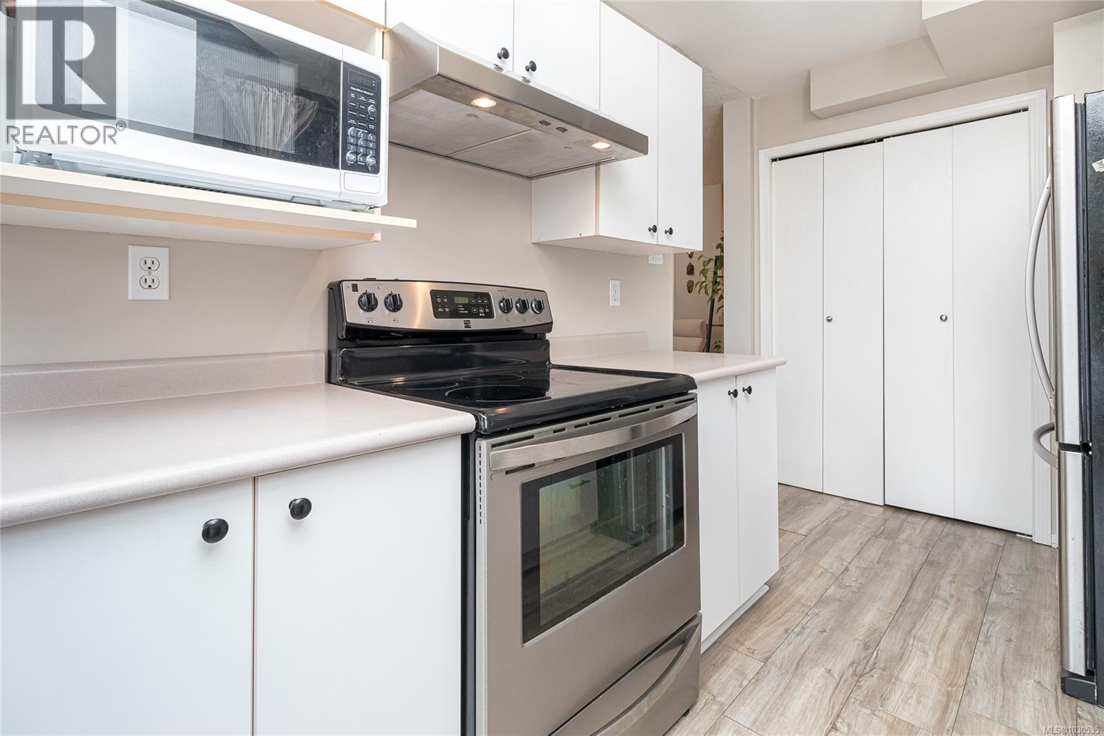 209 545 Manchester Rd, Victoria, British Columbia  V8T 5H6 - Photo 12 - 1030535