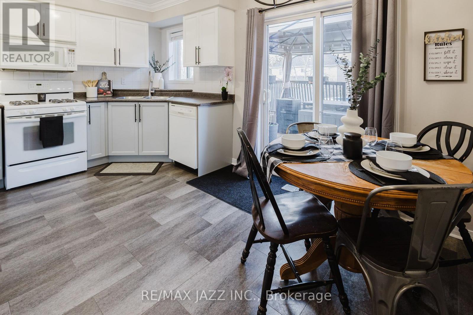 104 Calwell Drive, Scugog, Ontario  L9L 1T7 - Photo 7 - E12948152