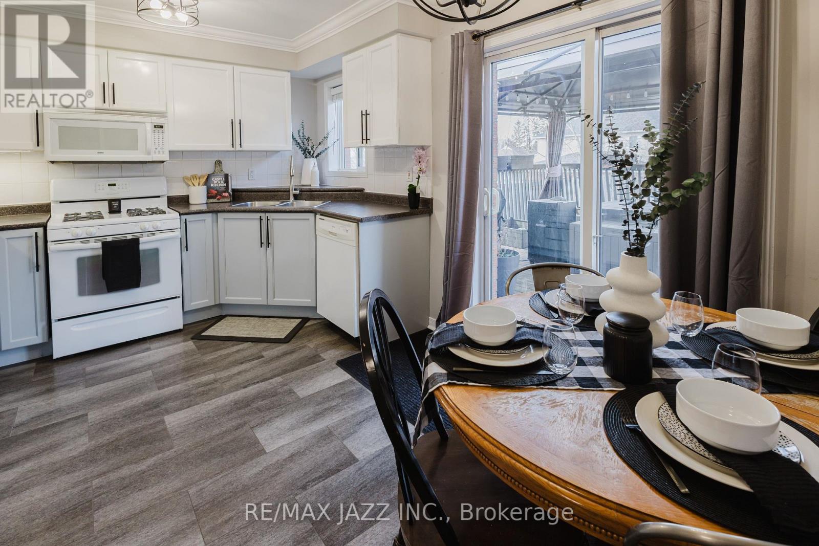 104 Calwell Drive, Scugog, Ontario  L9L 1T7 - Photo 8 - E12948152