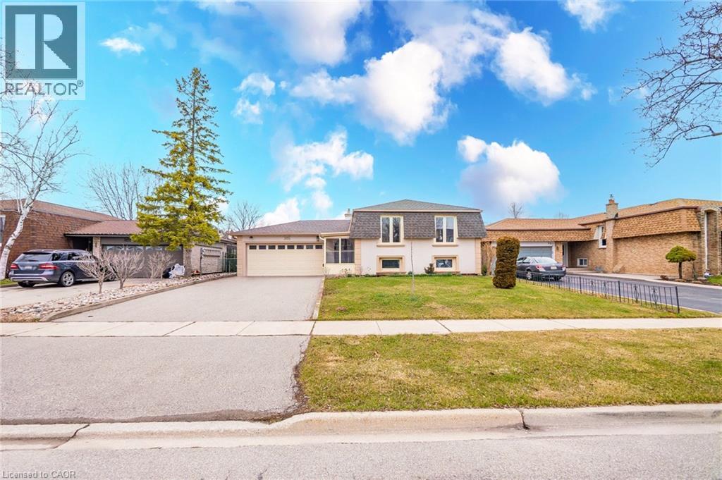 305 Pinegrove Road, Oakville, Ontario  L6K 3P8 - Photo 2 - 40807952