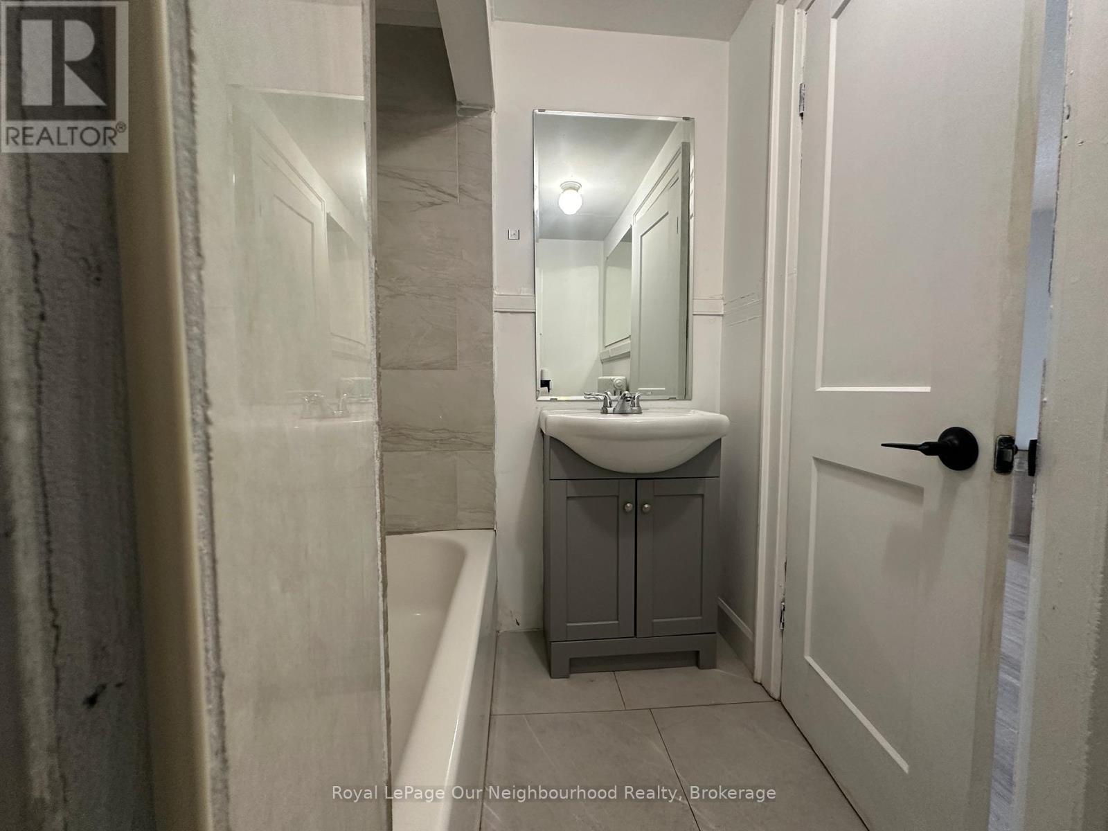 6 - 85 Peter Street, Port Hope, Ontario  L1A 1C2 - Photo 7 - X12948116