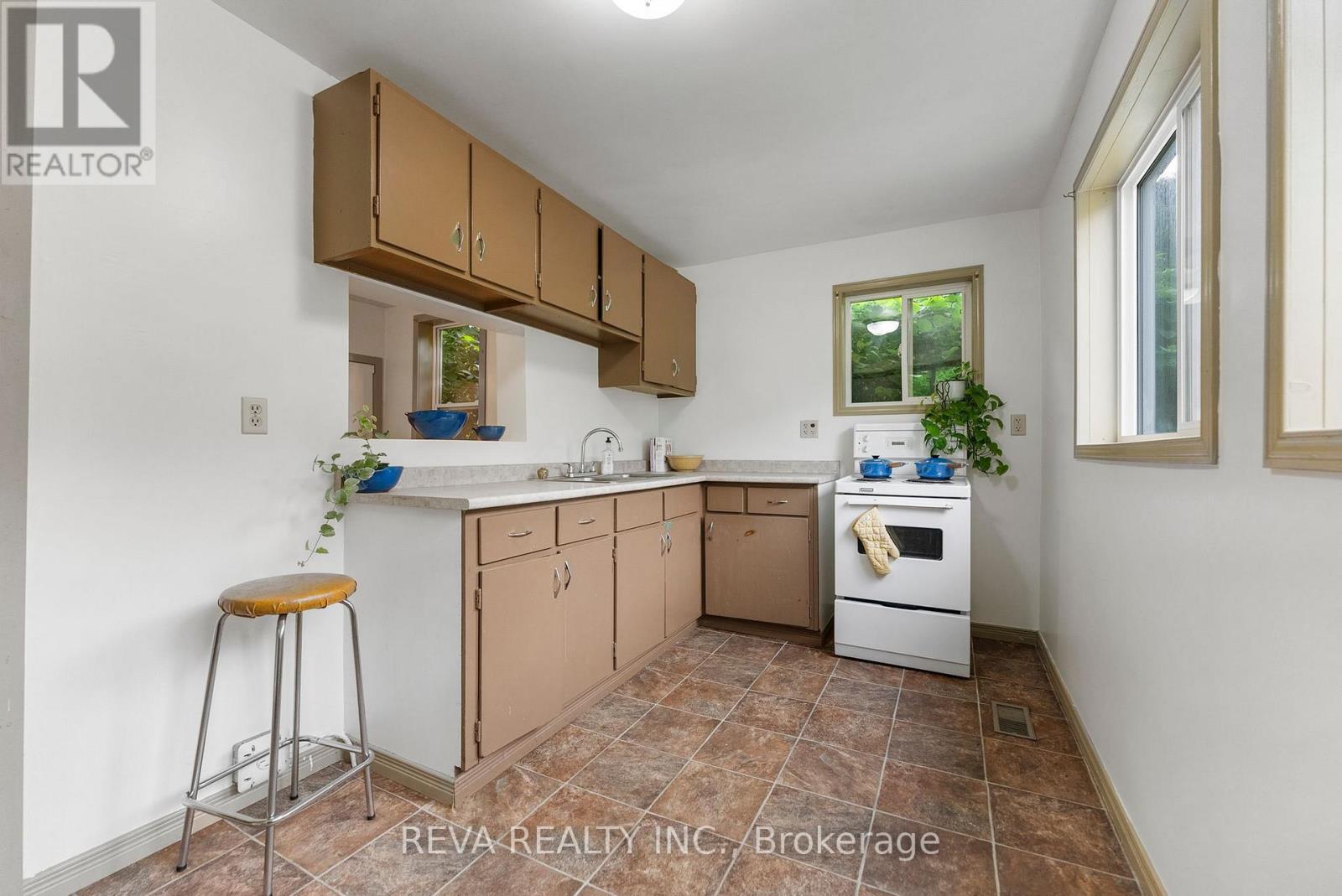 78 Bridge Street E, Bancroft, Ontario  K0L 1C0 - Photo 6 - X12948130