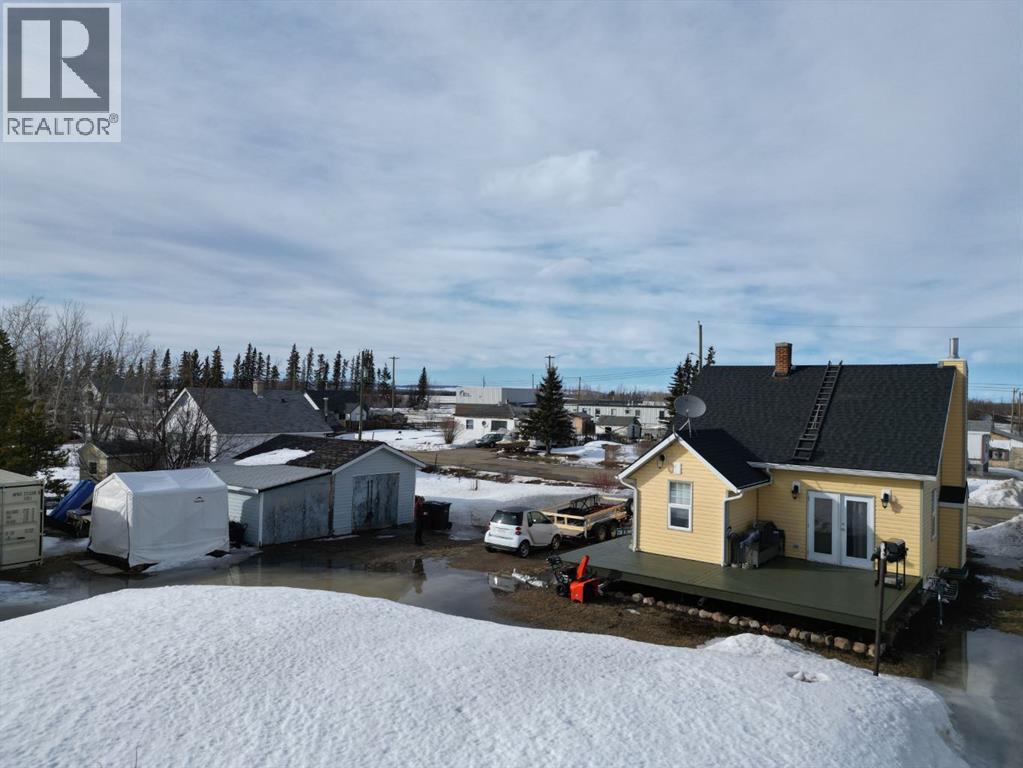 5023 51 Avenue, Woking, Alberta  T0H 3V0 - Photo 34 - A2294764
