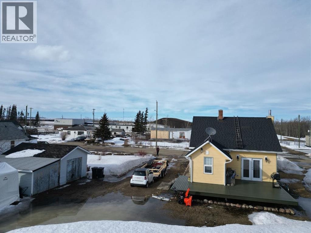 5023 51 Avenue, Woking, Alberta  T0H 3V0 - Photo 32 - A2294764