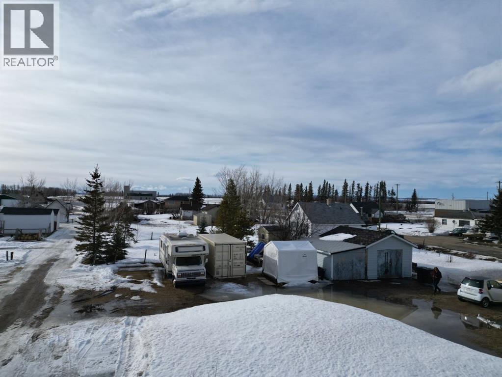 5023 51 Avenue, Woking, Alberta  T0H 3V0 - Photo 33 - A2294764
