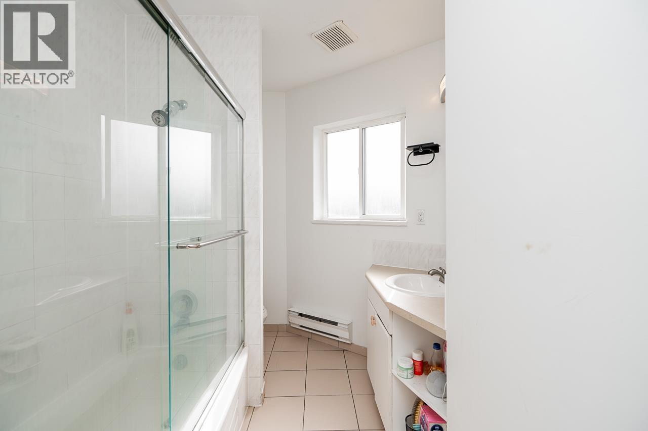 397 Delta Avenue, Burnaby, British Columbia  V5B 3C7 - Photo 34 - R3105891