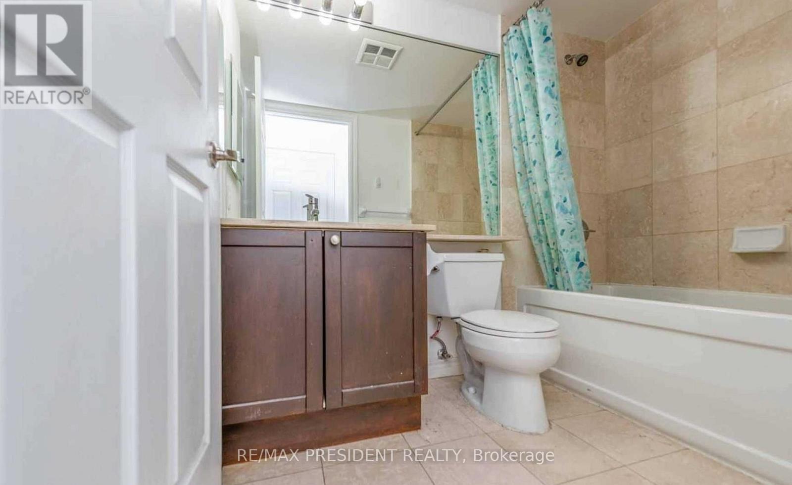 2213 - 761 Bay Street, Toronto, Ontario  M5G 2R2 - Photo 21 - C12948080