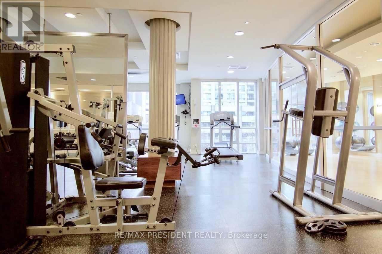 2213 - 761 Bay Street, Toronto, Ontario  M5G 2R2 - Photo 25 - C12948080