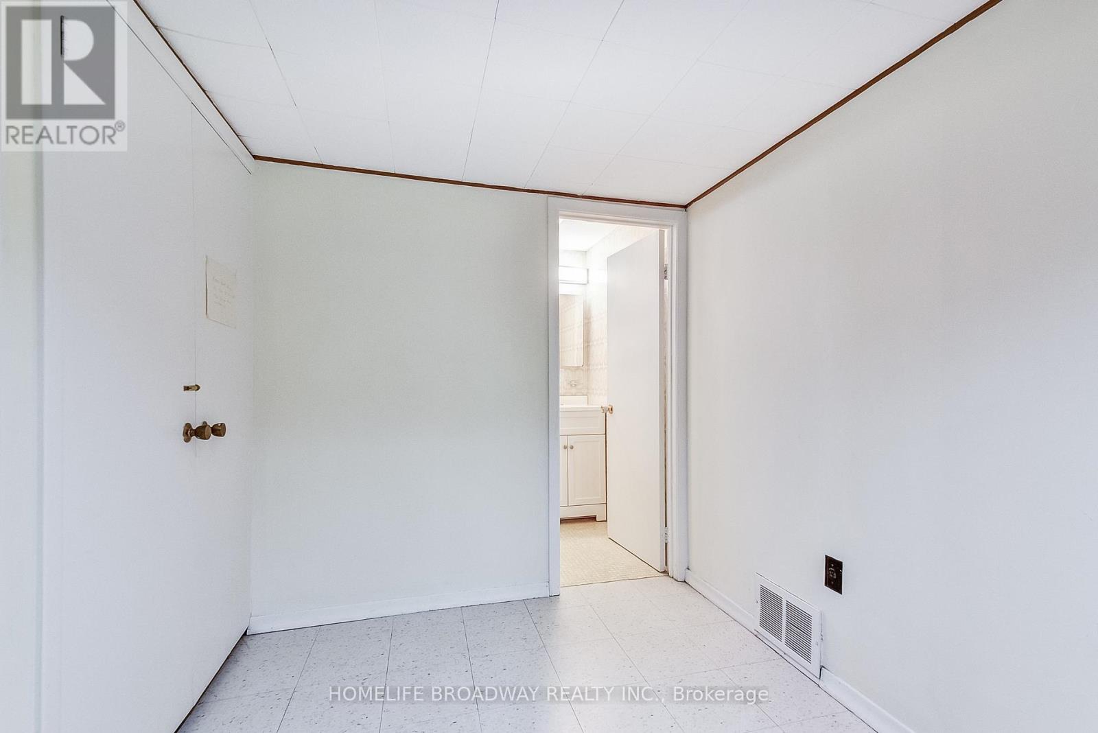 45 Hurlingham Crescent, Toronto, Ontario  M3B 2P9 - Photo 25 - C12948122