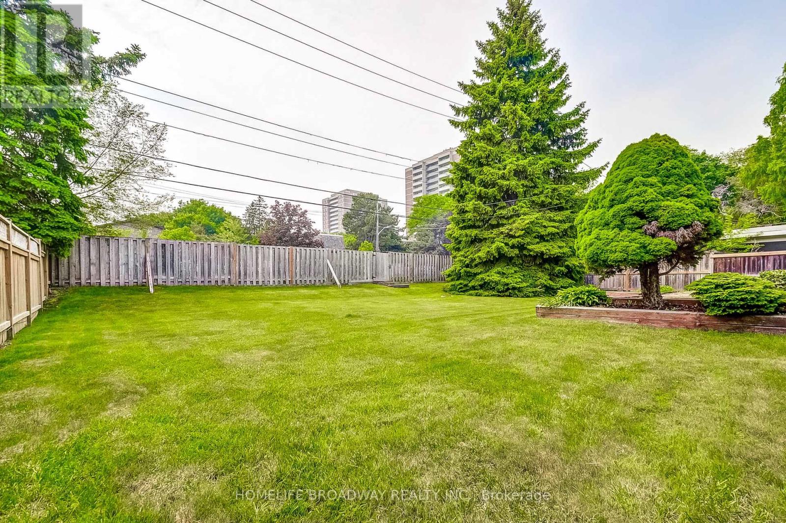 45 Hurlingham Crescent, Toronto, Ontario  M3B 2P9 - Photo 33 - C12948122