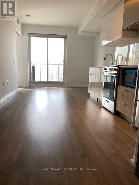 3308 - 251 Jarvis Street, Toronto, Ontario  M5B 2C2 - Photo 2 - C12948142