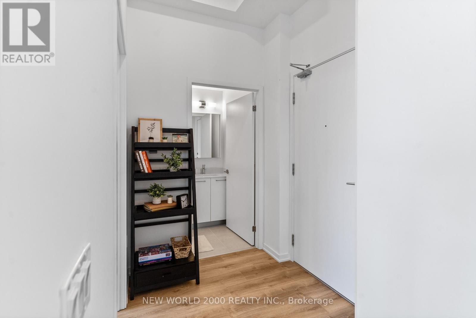 2612 - 101 Roehampton Avenue, Toronto, Ontario  M4P 2W2 - Photo 17 - C12948148