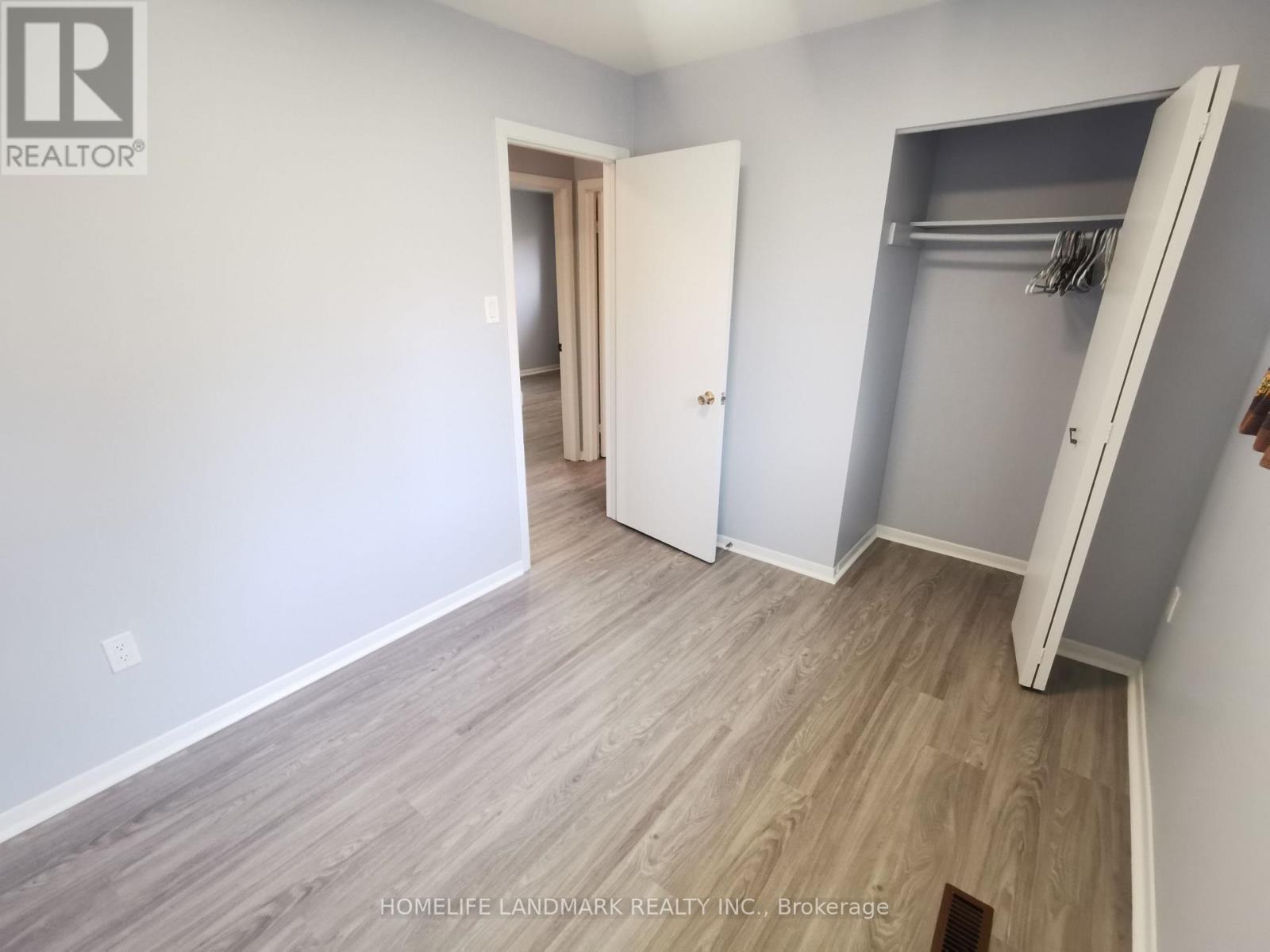 Upper - 16 Nortonville Drive, Toronto, Ontario  M1T 2G8 - Photo 13 - E12948180