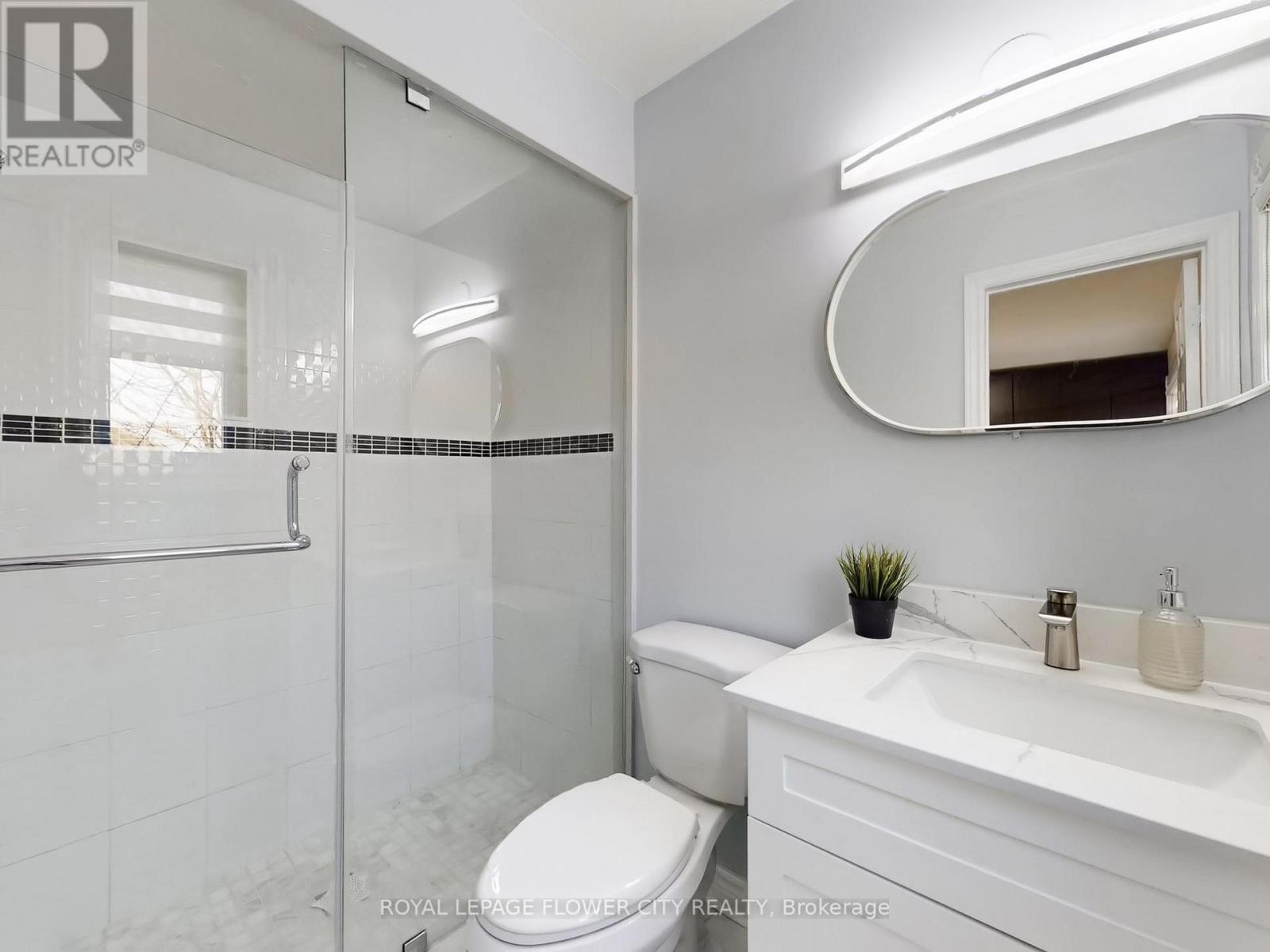 29 Glenmore Drive, Whitby, Ontario  L1N 9J3 - Photo 21 - E12948194