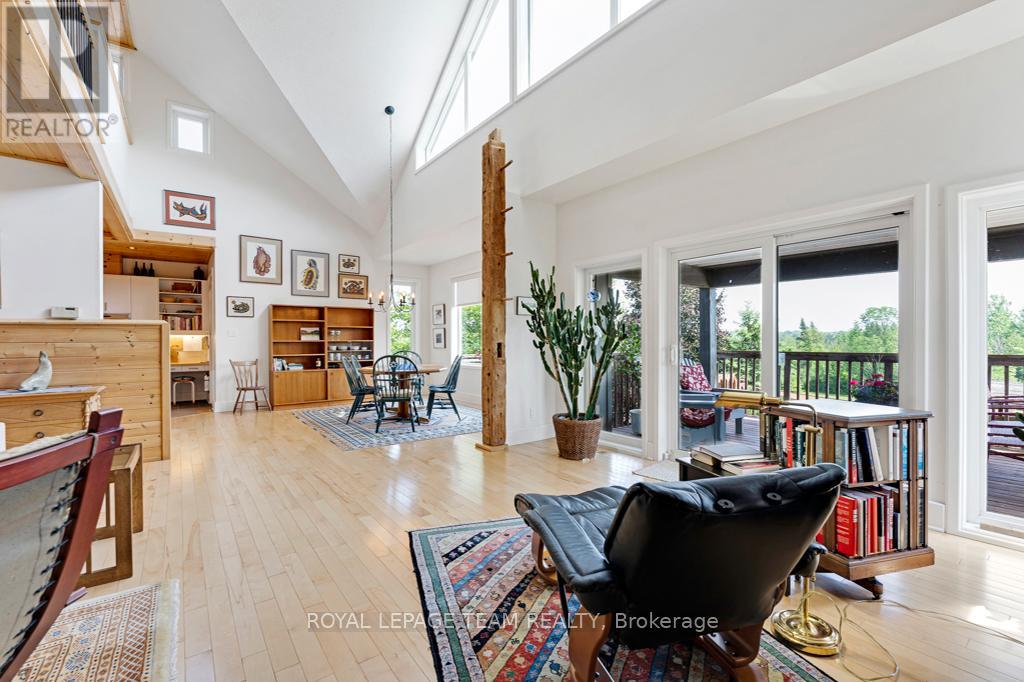 4636 Donnelly Drive, Ottawa, Ontario  K0G 1N0 - Photo 10 - X12948082