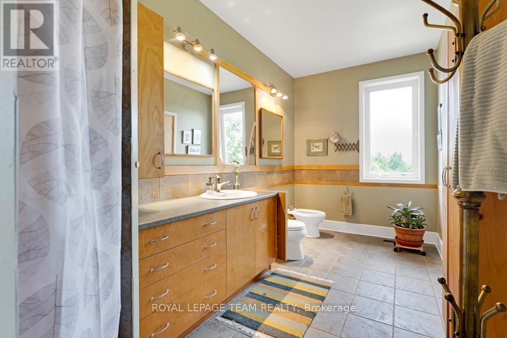 4636 Donnelly Drive, Ottawa, Ontario  K0G 1N0 - Photo 32 - X12948082