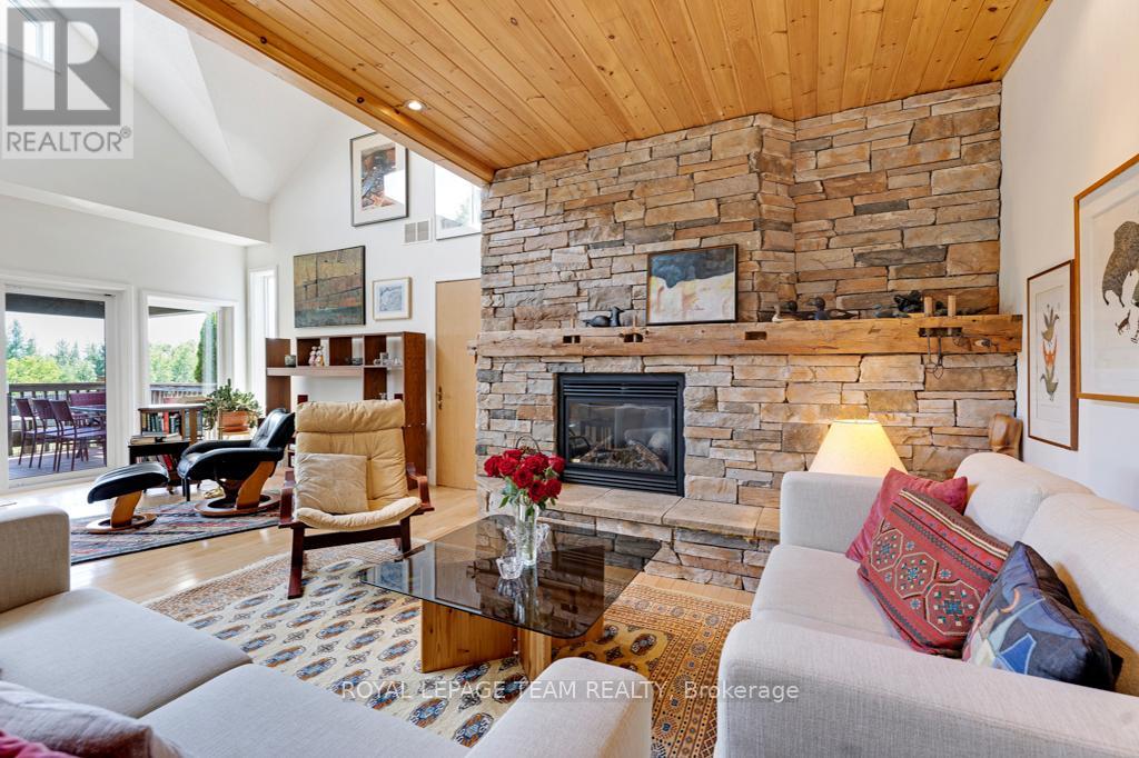 4636 Donnelly Drive, Ottawa, Ontario  K0G 1N0 - Photo 6 - X12948082