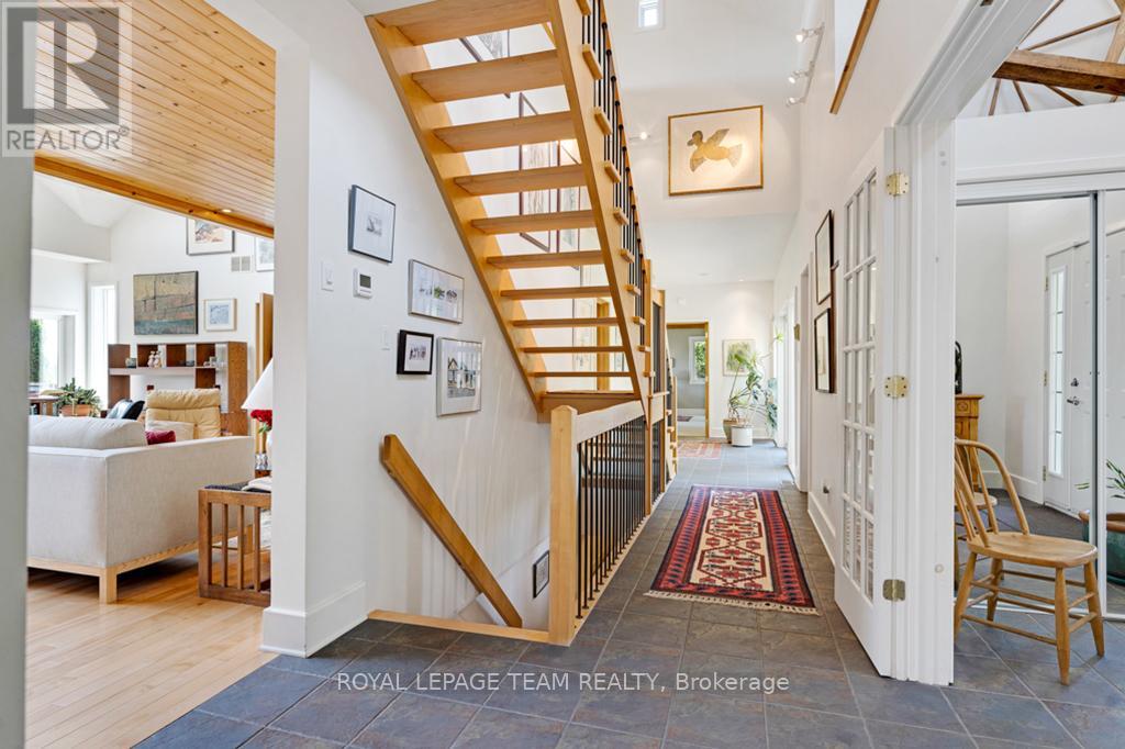 4636 Donnelly Drive, Ottawa, Ontario  K0G 1N0 - Photo 7 - X12948082