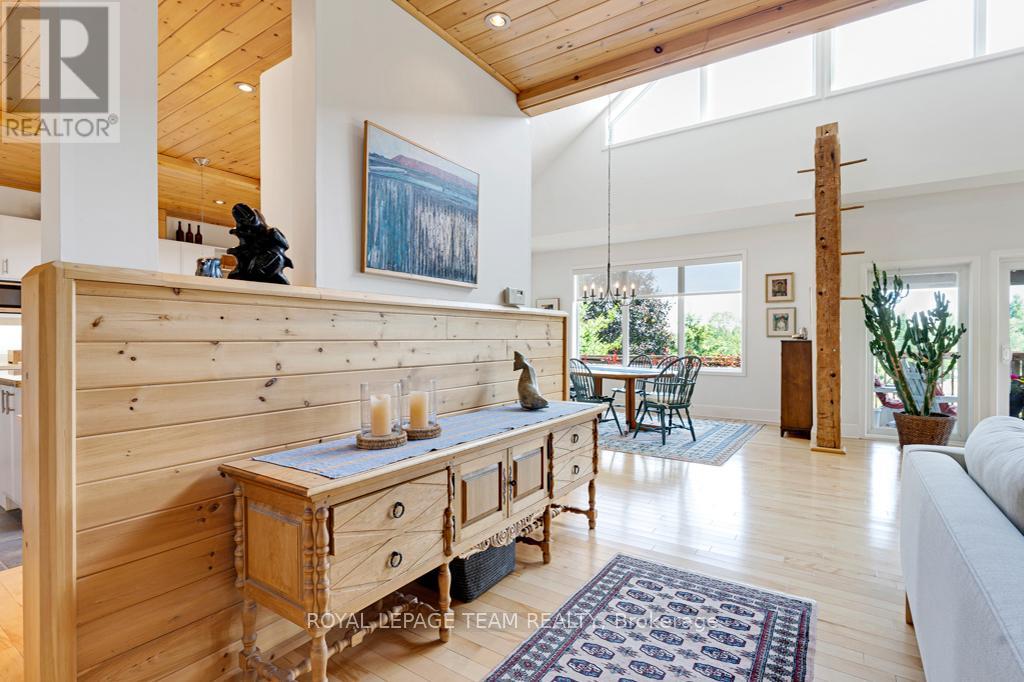 4636 Donnelly Drive, Ottawa, Ontario  K0G 1N0 - Photo 8 - X12948082