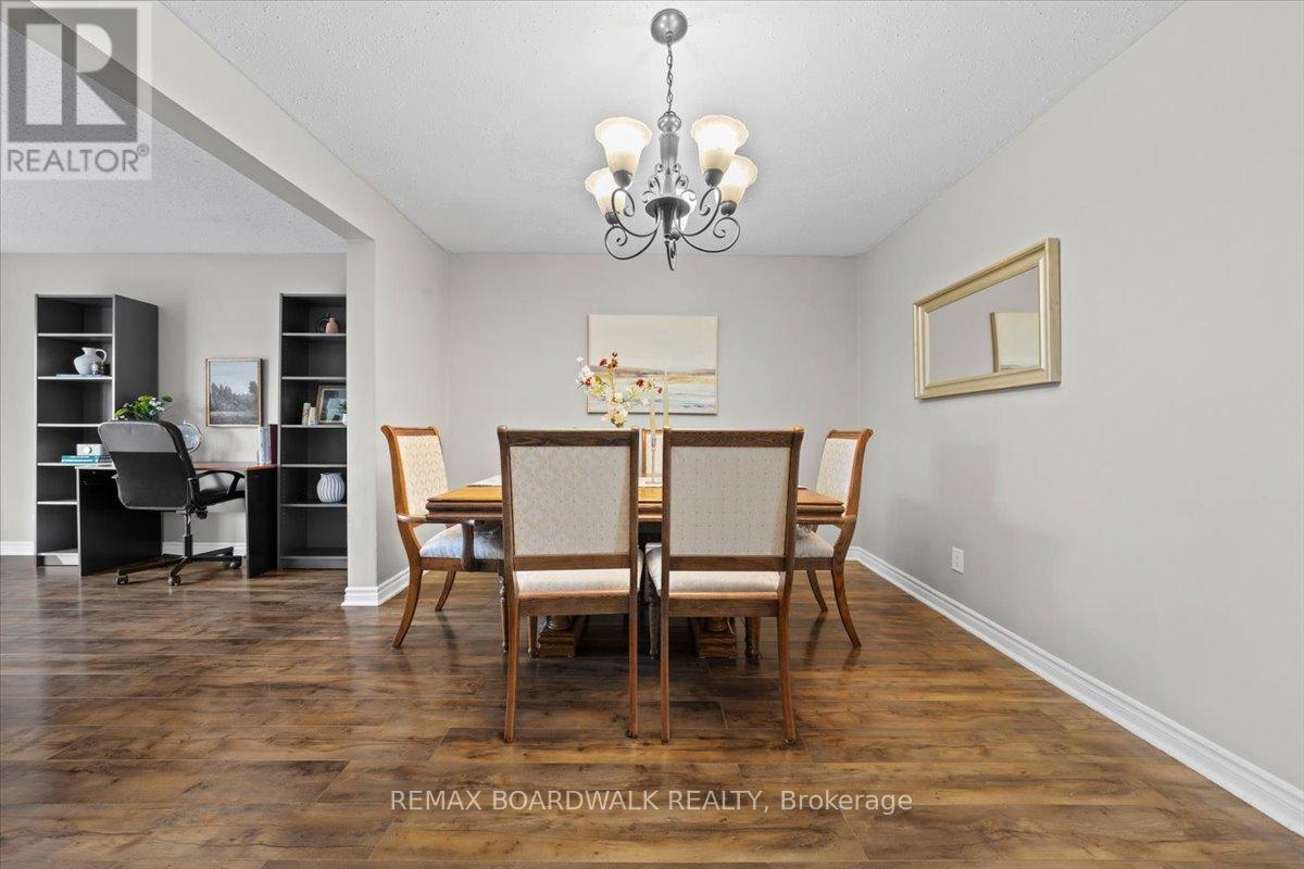 E - 278 Dalehurst Drive, Ottawa, Ontario  K2G 4J5 - Photo 11 - X12948086