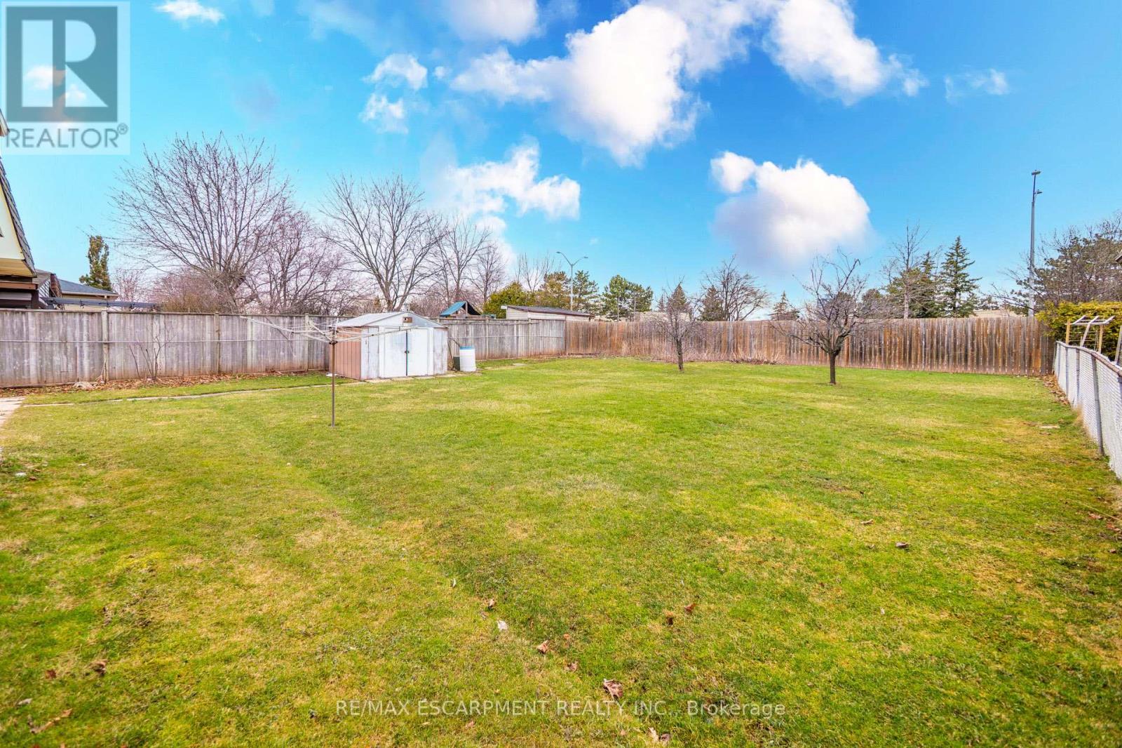 305 Pinegrove Road, Oakville, Ontario  L6K 3P8 - Photo 48 - W12823378