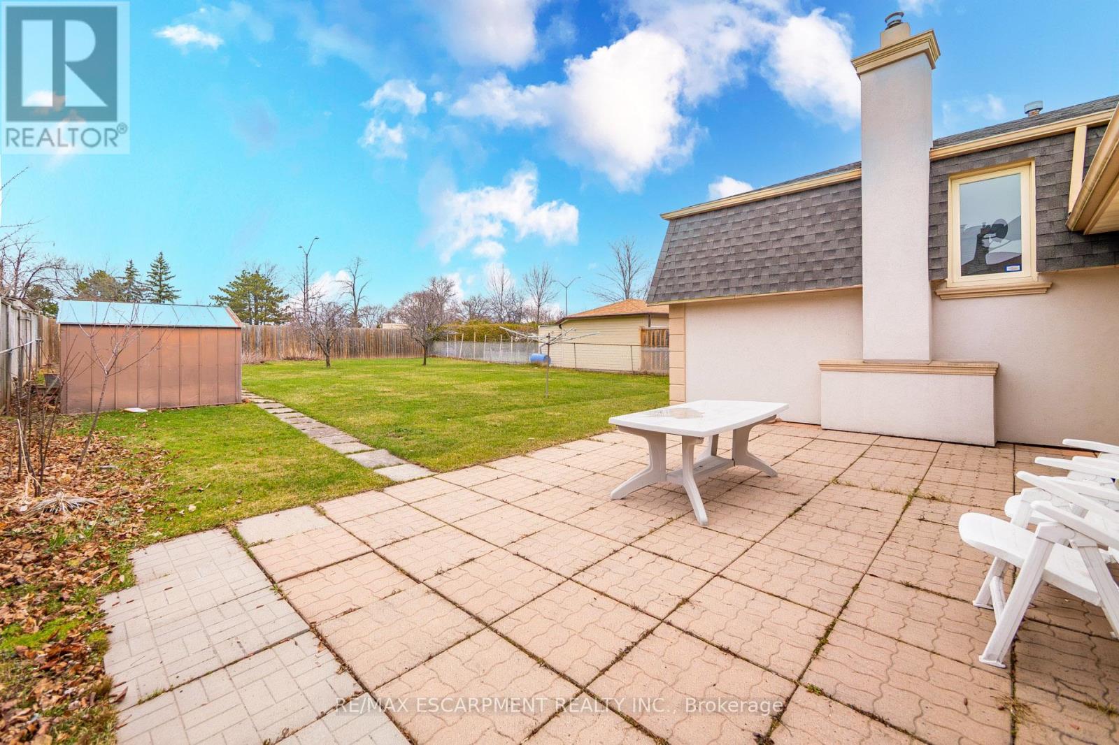 305 Pinegrove Road, Oakville, Ontario  L6K 3P8 - Photo 45 - W12823378