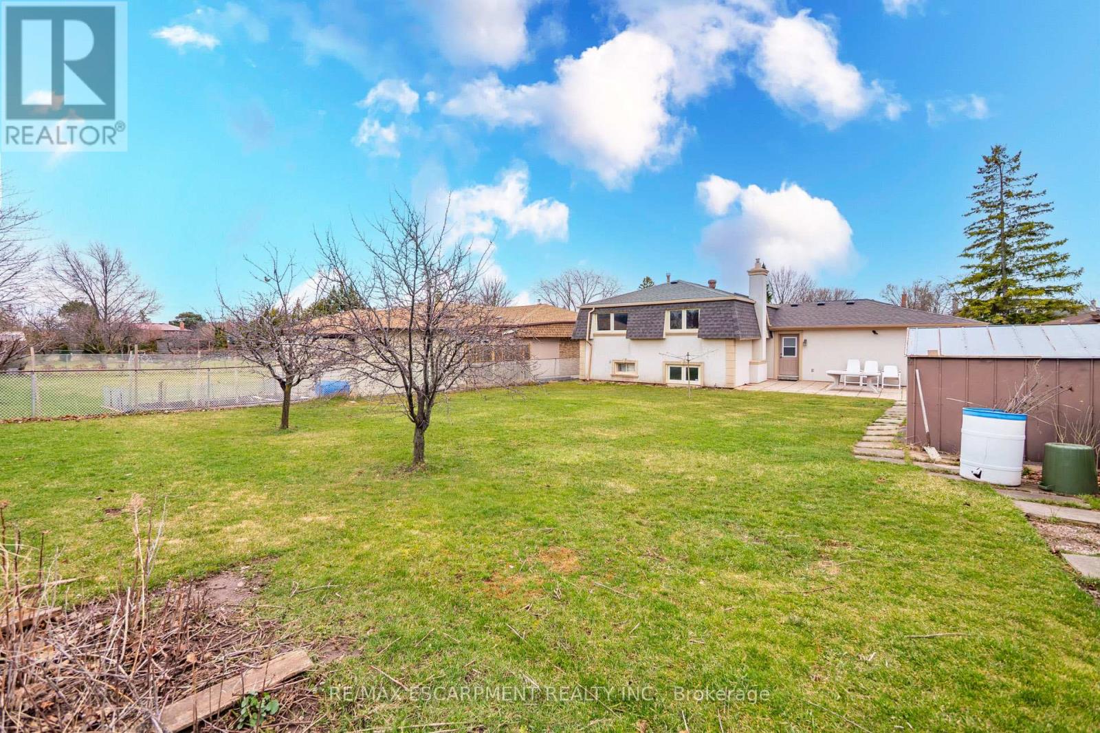 305 Pinegrove Road, Oakville, Ontario  L6K 3P8 - Photo 50 - W12823378