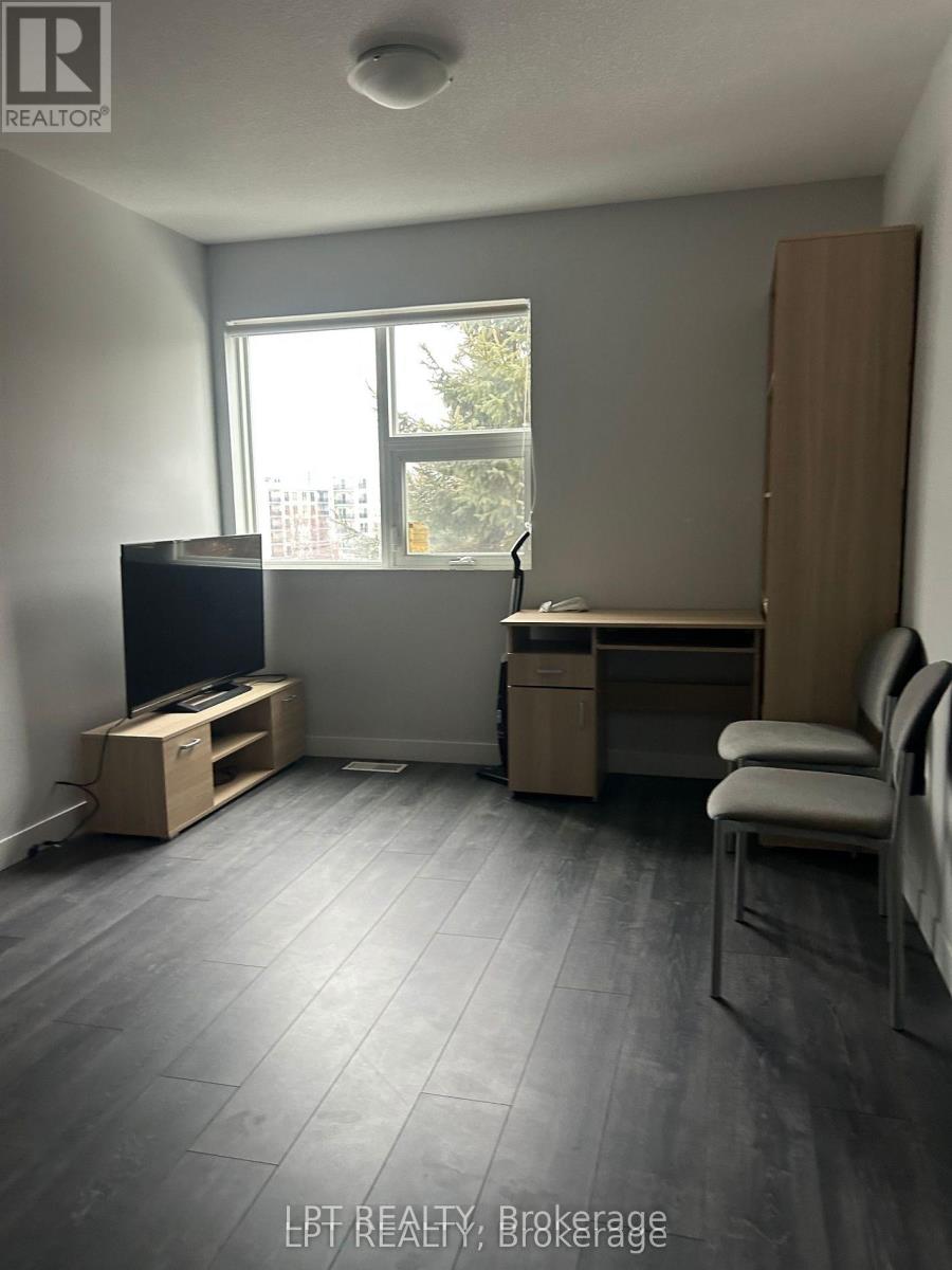 219 - 338 Albert Street, Waterloo, Ontario  N2L 0G8 - Photo 2 - X12947654