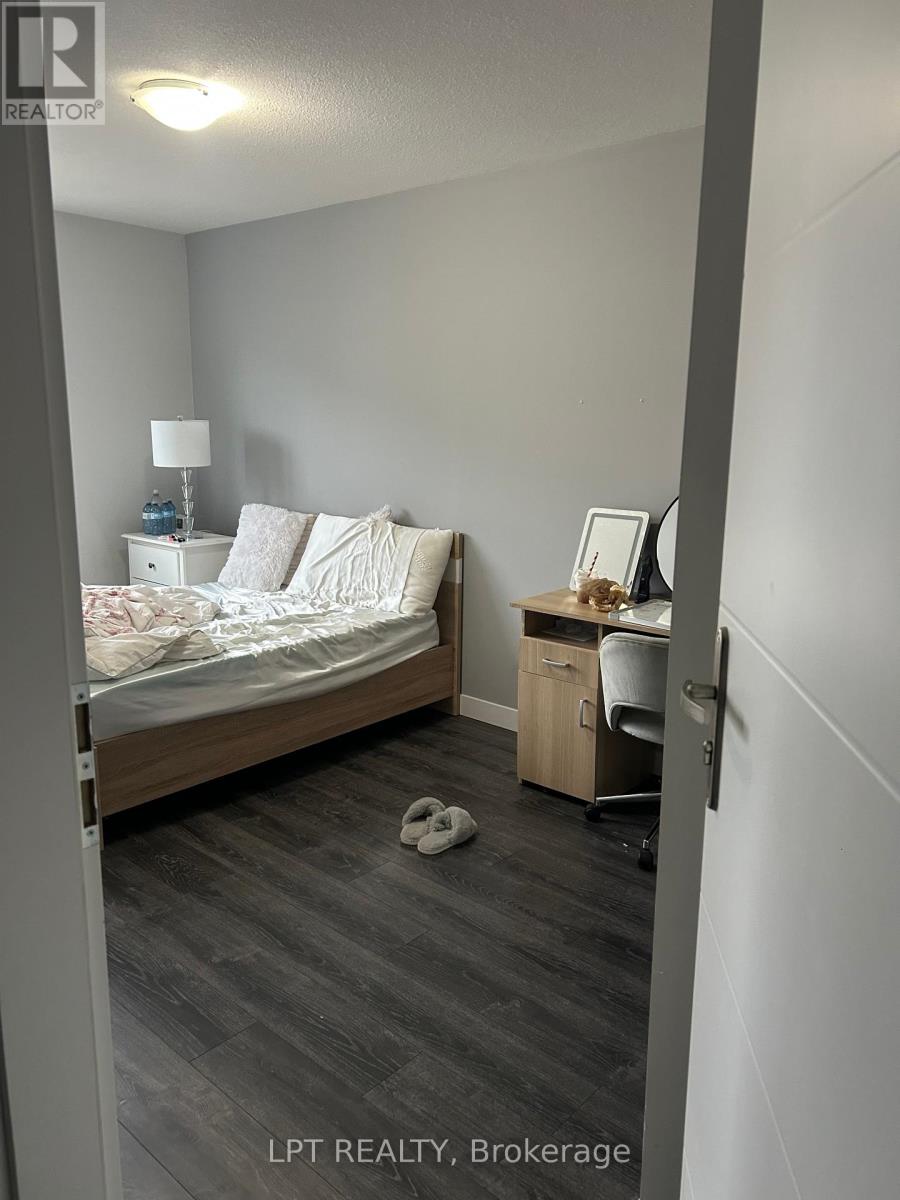 219 - 338 Albert Street, Waterloo, Ontario  N2L 0G8 - Photo 4 - X12947654