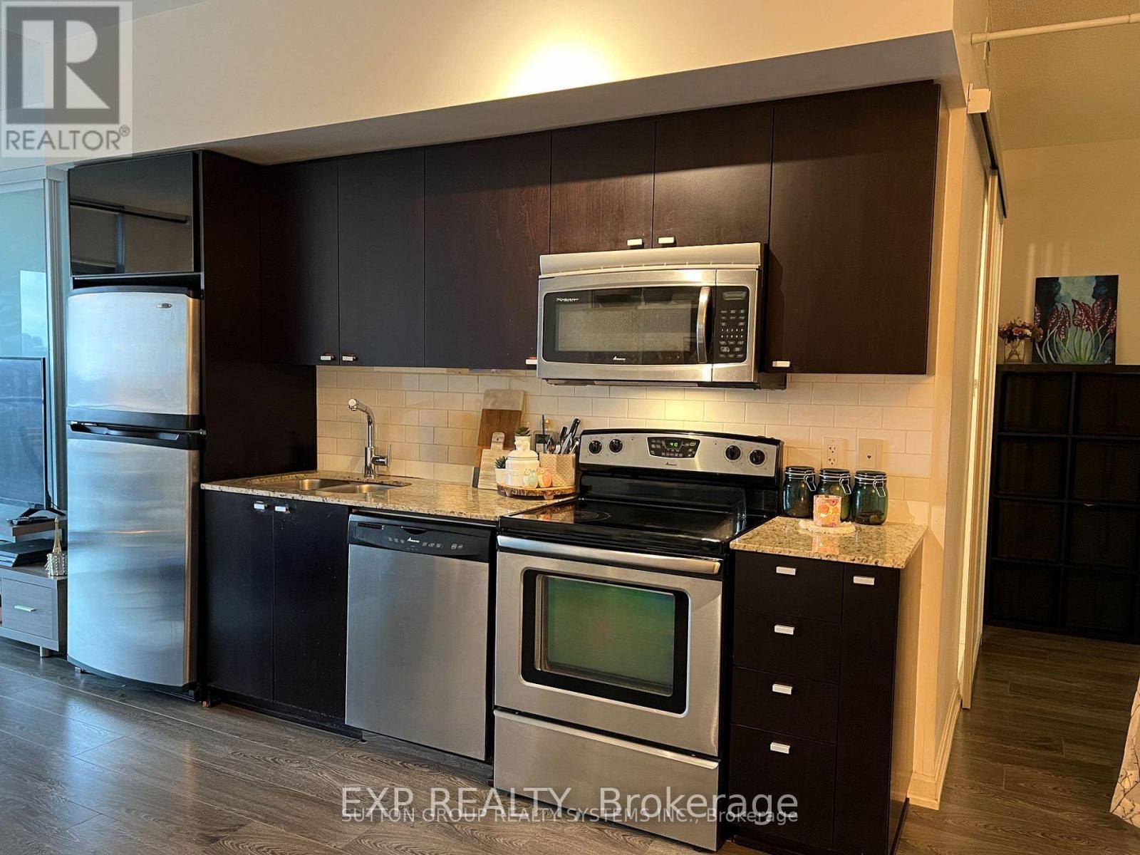 1217 - 103 The Queens Way, Toronto, Ontario  M6S 5B3 - Photo 11 - W12948072