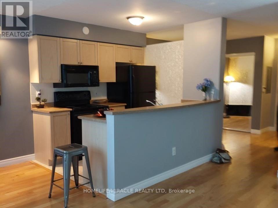 116 - 25 Via Rosedale Way S, Brampton, Ontario  L6R 3J8 - Photo 2 - W12948084