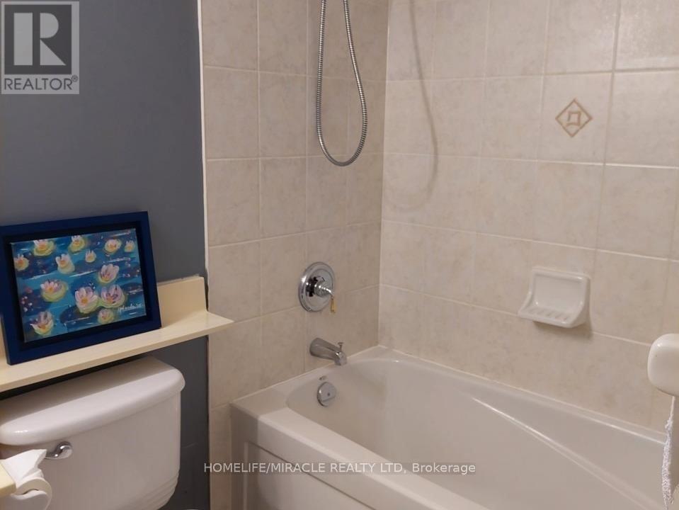 116 - 25 Via Rosedale Way S, Brampton, Ontario  L6R 3J8 - Photo 6 - W12948084