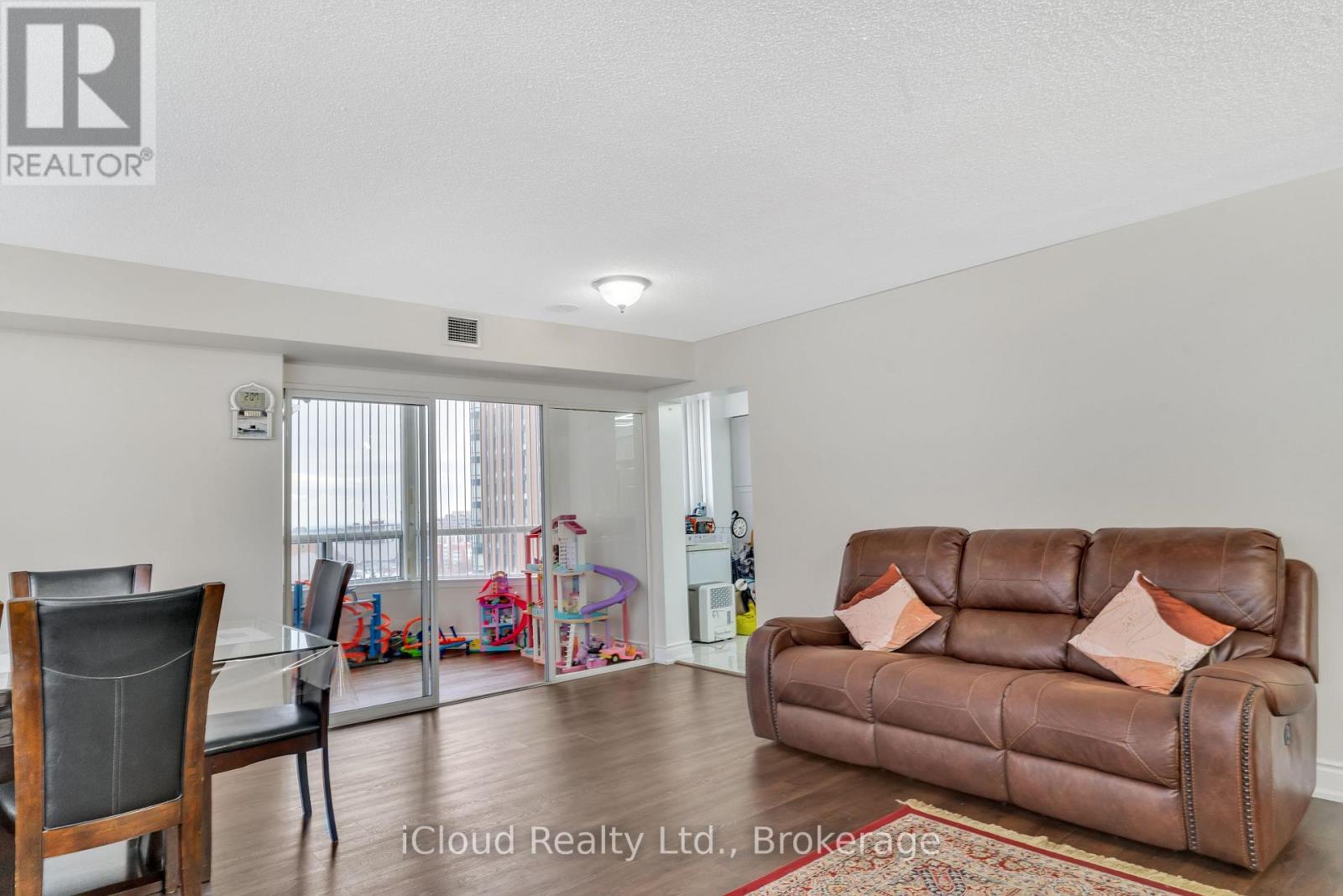 903 - 135 Hillcrest Avenue, Mississauga, Ontario  L5B 4B1 - Photo 43 - W12948092
