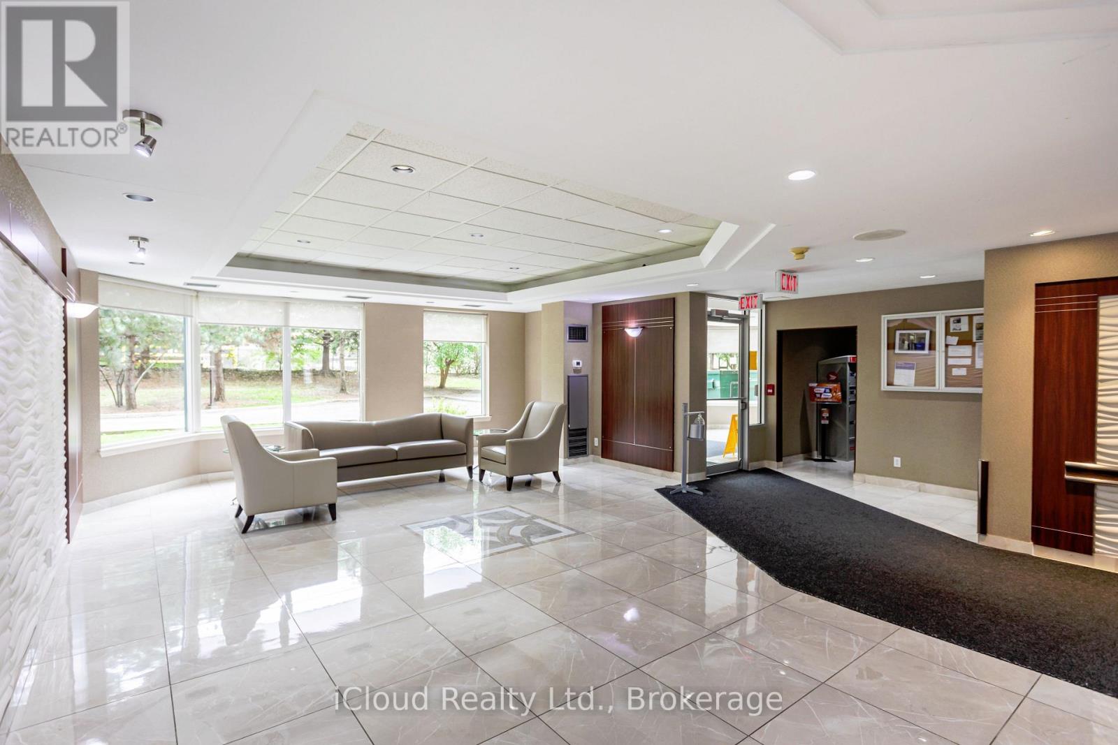 903 - 135 Hillcrest Avenue, Mississauga, Ontario  L5B 4B1 - Photo 7 - W12948092