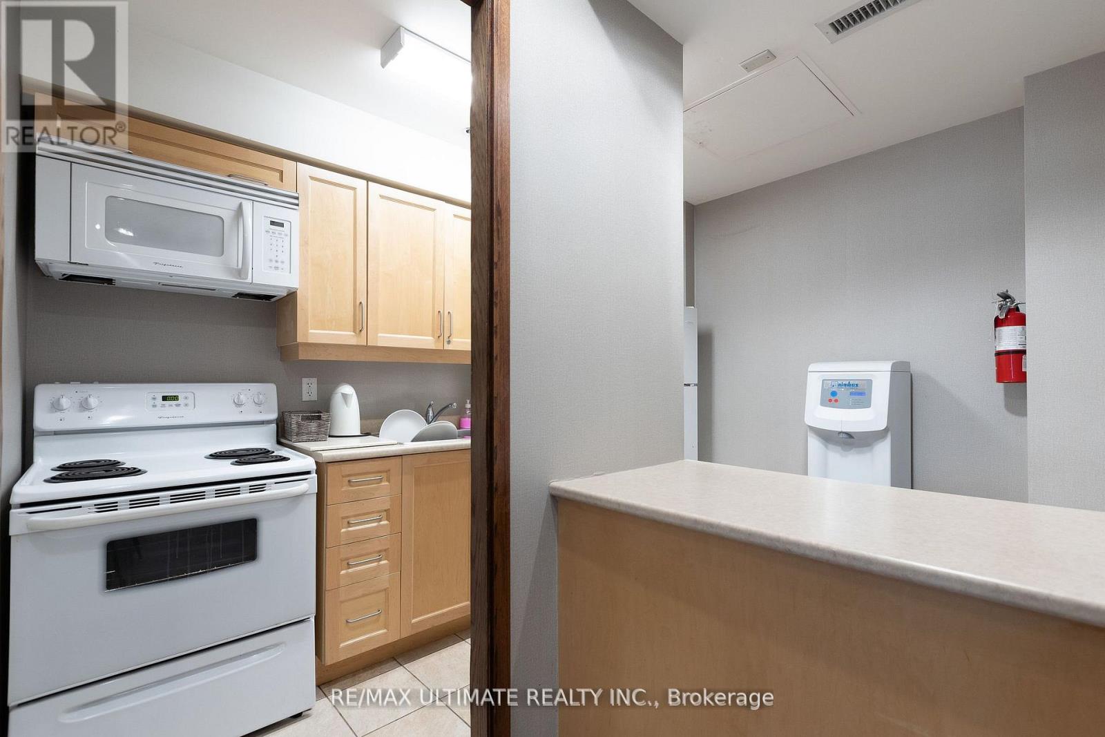 105 - 2772 Keele Street, Toronto, Ontario  M3M 0A3 - Photo 32 - W12948106