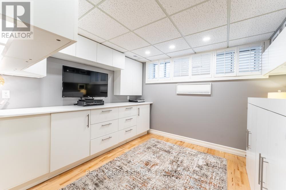 1427 Kenmuir Avenue, Mississauga, Ontario  L5G 4B3 - Photo 31 - W12948140