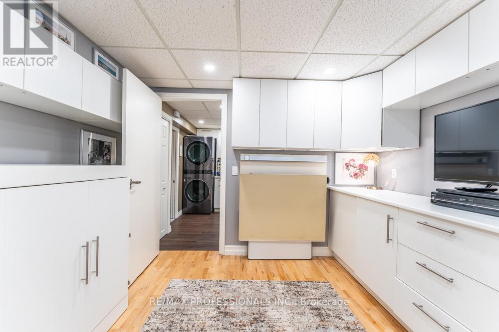 1427 Kenmuir Avenue, Mississauga, Ontario  L5G 4B3 - Photo 32 - W12948140