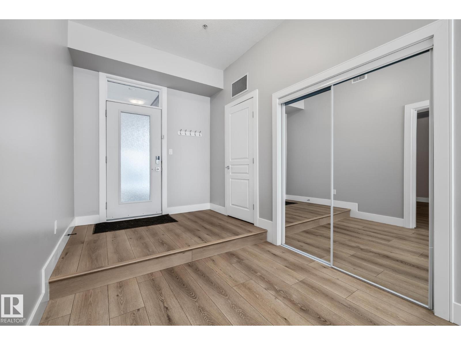 #114 10531 117 St Nw, Edmonton, Alberta  T5H 0A8 - Photo 4 - E4480149