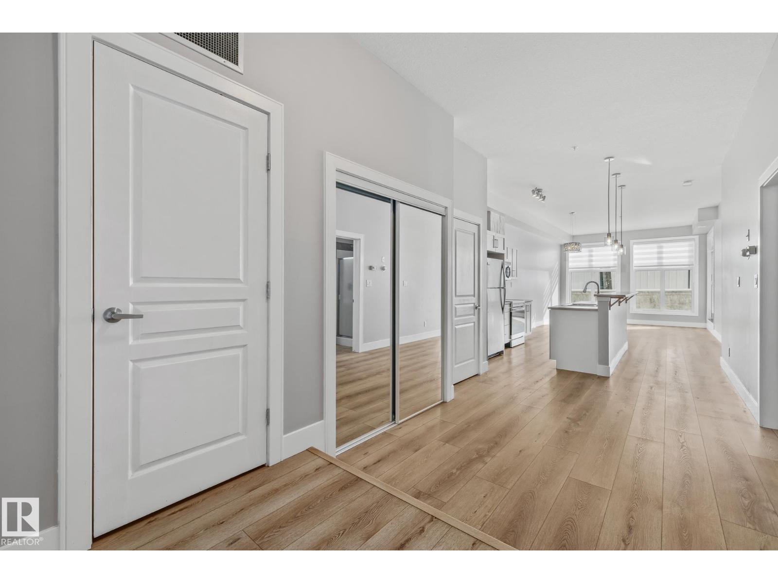 #114 10531 117 St Nw, Edmonton, Alberta  T5H 0A8 - Photo 5 - E4480149