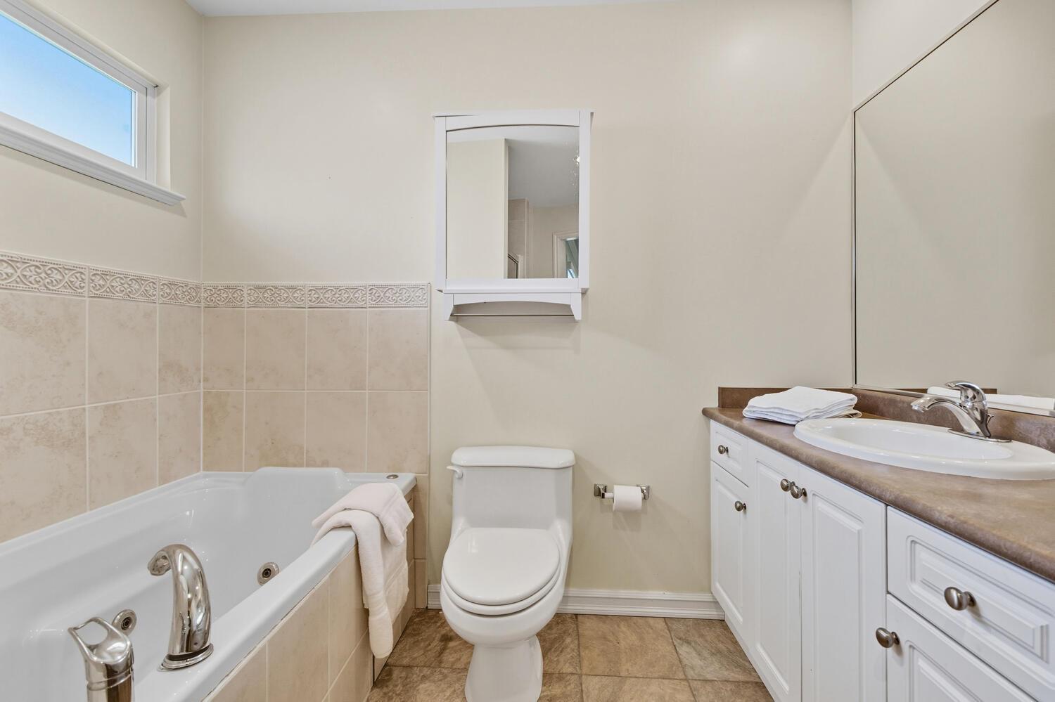 8011 163rd Street, Surrey, British Columbia  V4N 0J6 - Photo 19 - R3106009