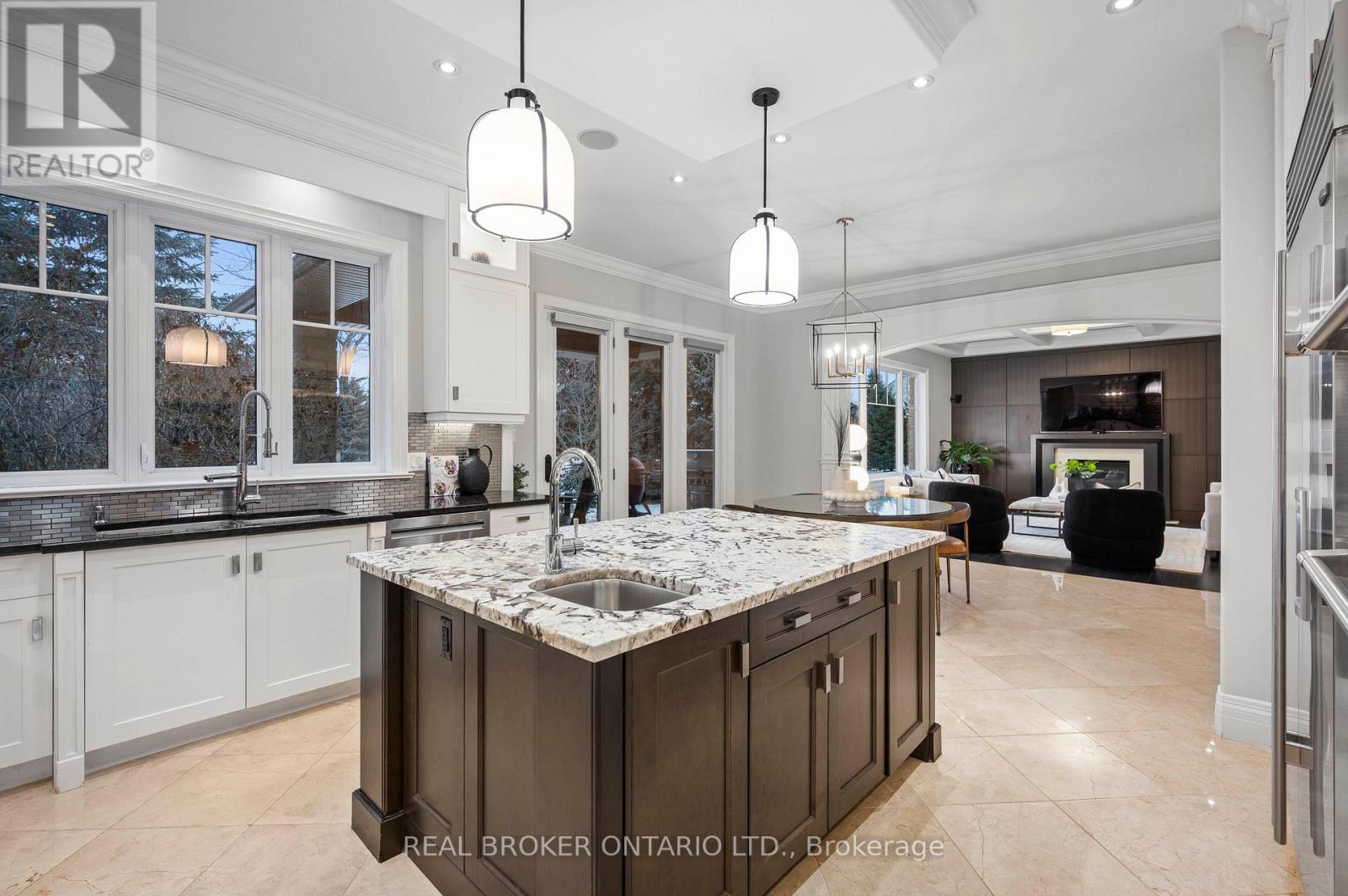 459 Deer Ridge Drive, Kitchener, Ontario  N2P 0A7 - Photo 10 - X12948134