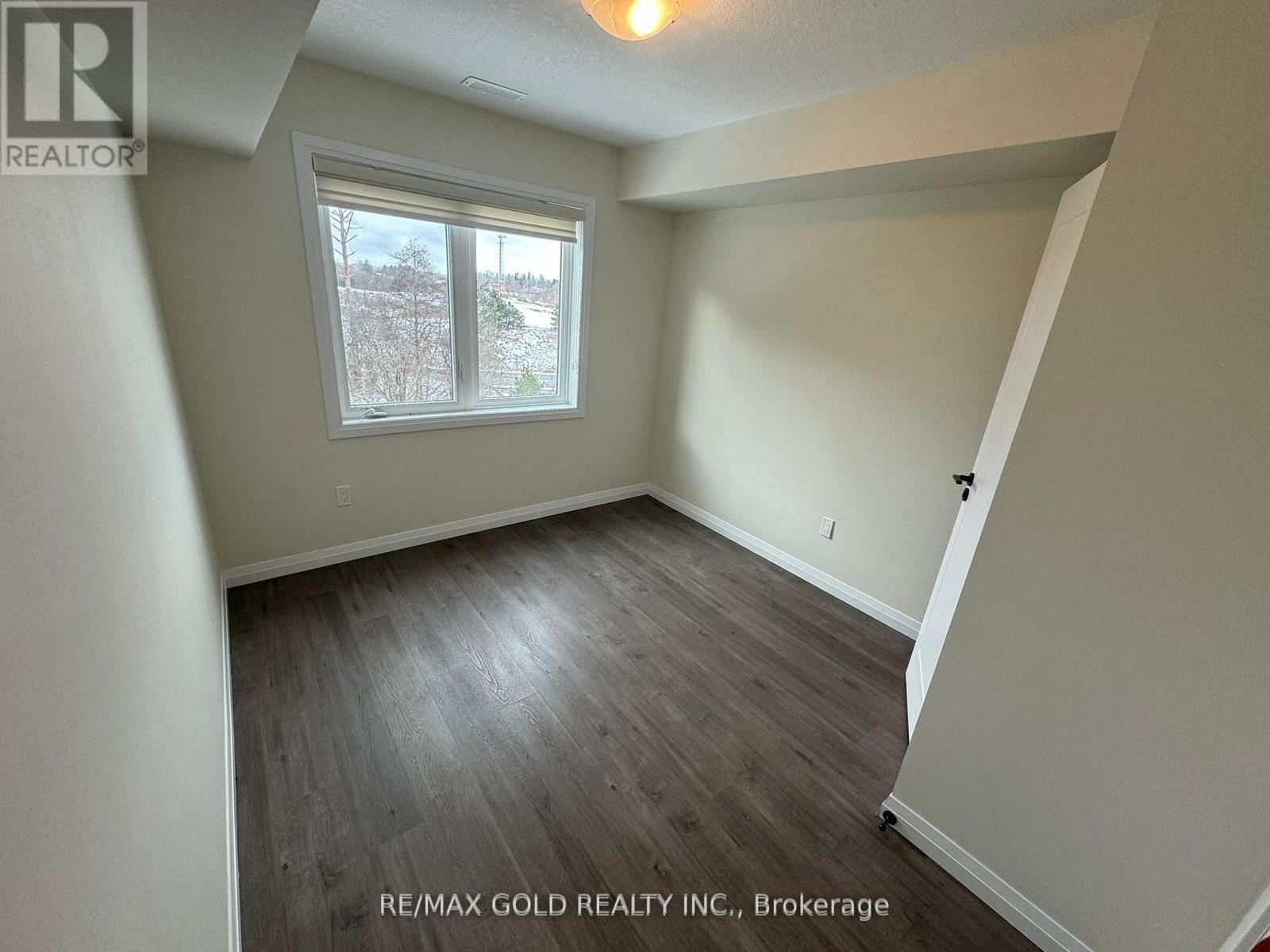 C35 - 350 Fisher Mills Road, Cambridge, Ontario  N3C 0G8 - Photo 27 - X12948136